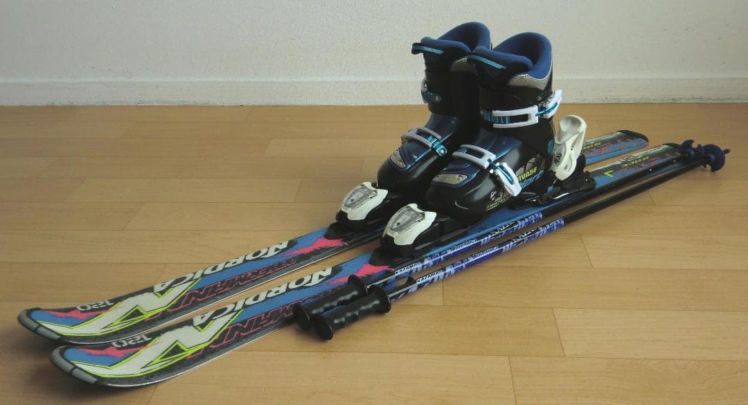 ■送料無料■ノルディカ＋Hart■子供用スキーセット■板120靴22■WAX済■