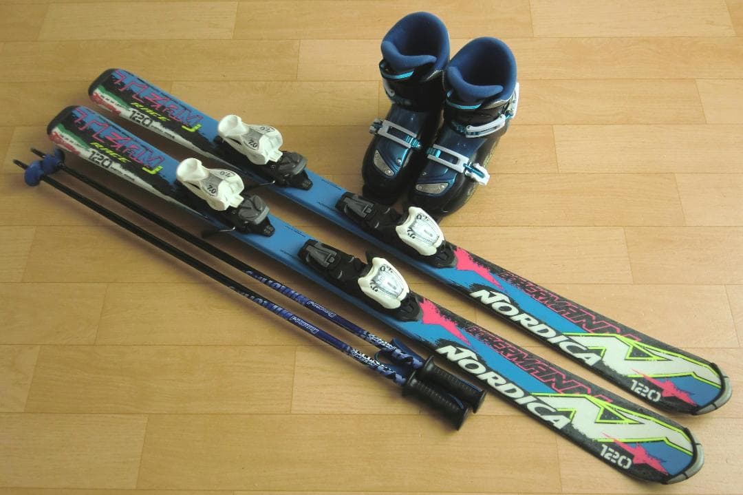 ■送料無料■ノルディカ＋Hart■子供用スキーセット■板120靴22■WAX済■