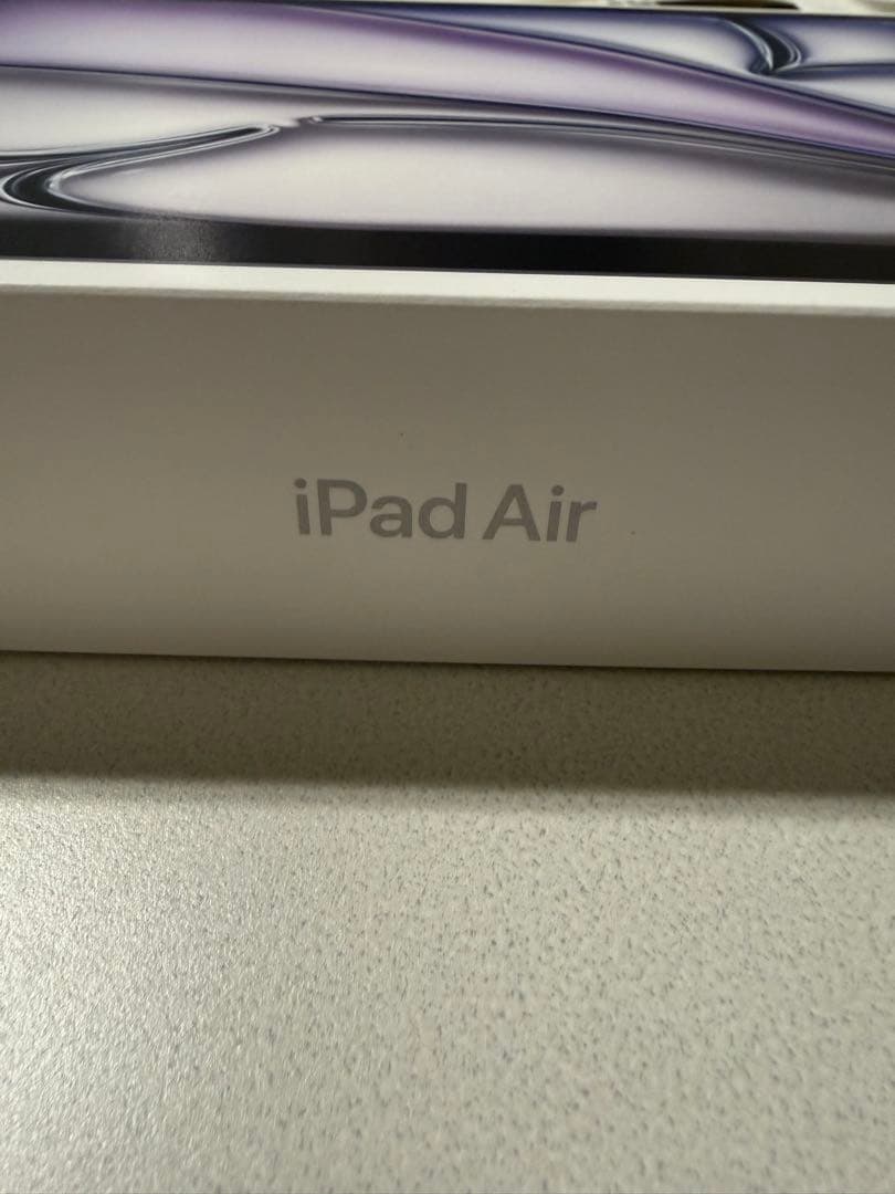 Apple iPad Air 11インチ M3スペースグレー 純正カバー付き
