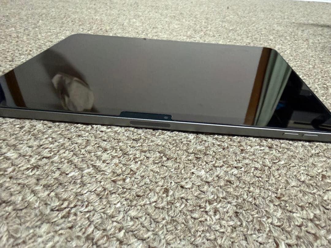 Apple iPad Air 11インチ M3スペースグレー 純正カバー付き