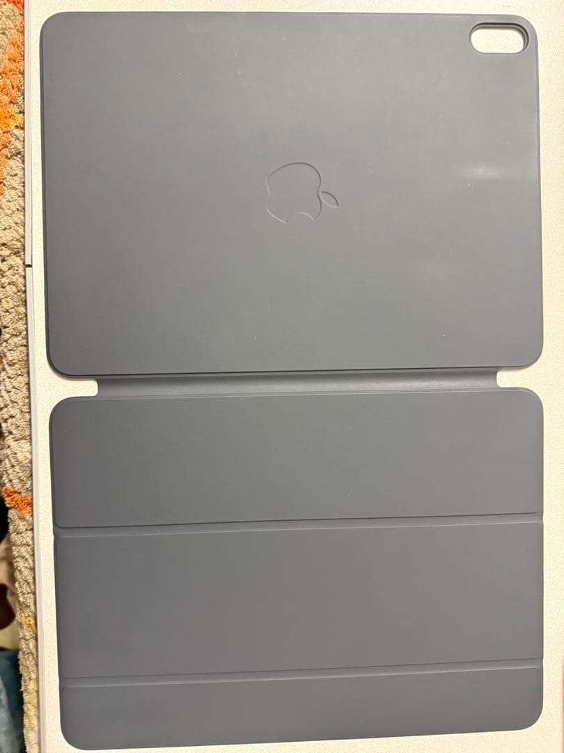 Apple iPad Air 11インチ M3スペースグレー 純正カバー付き