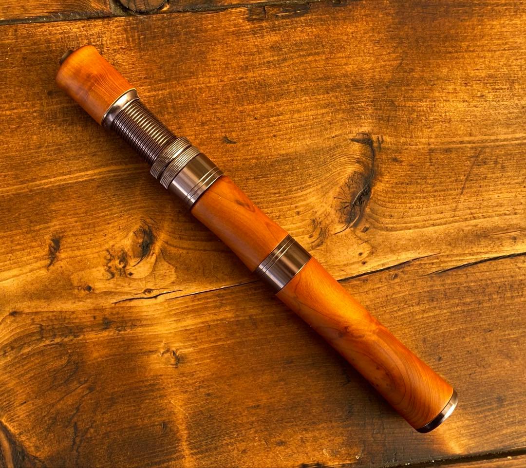 新品未使用　トラウトロッド　スピニング　ウッドグリップ　グラスロッド　渓流釣り