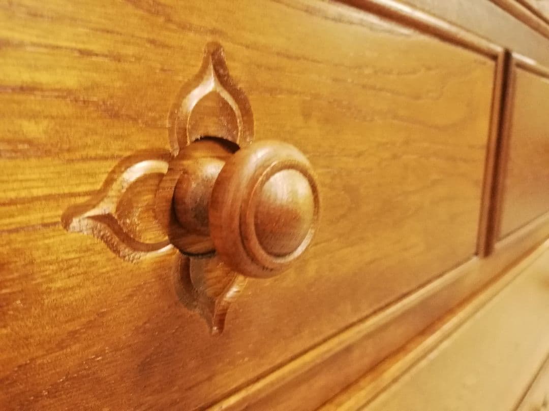 モデルルーム展示品 北海道家具 EZO グレース 高級楢材箪笥 手彫り