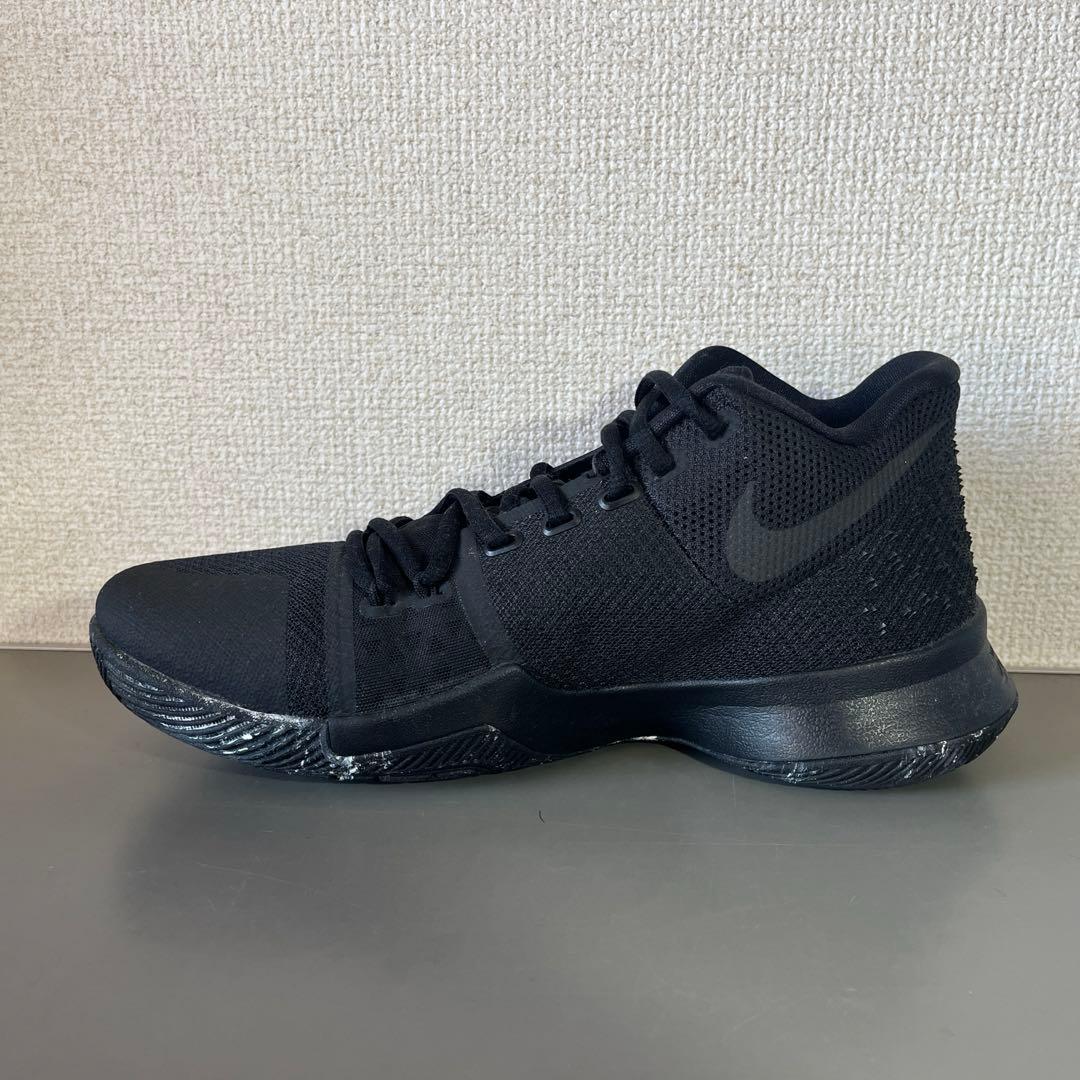 【新品未使用】kyrie3 Triple Black 26cm