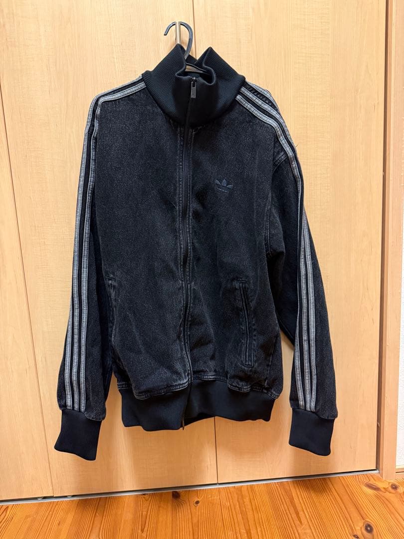 adidas ファイヤーバード　ブラックデニム　トラックジャケット