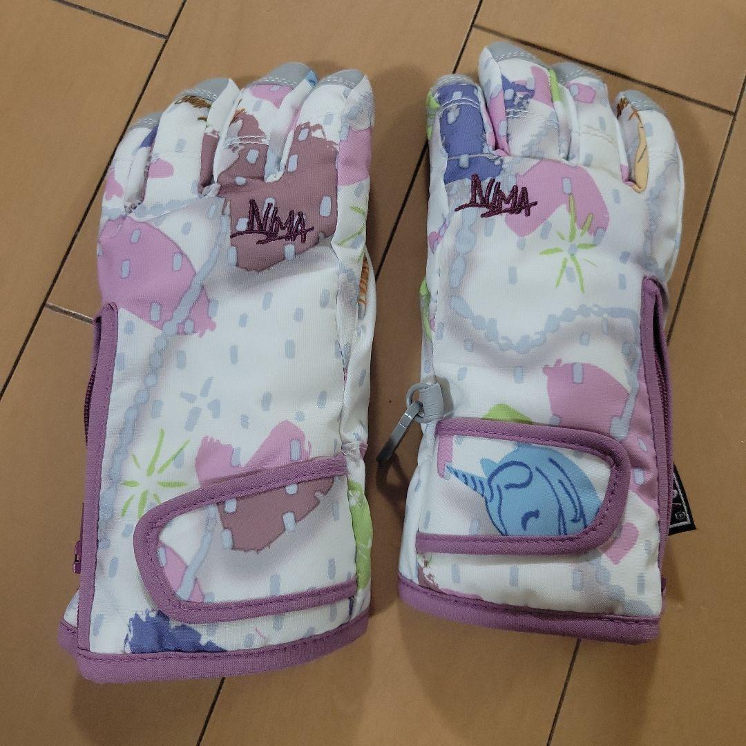 nima キッズスキーウェアセット110センチ　未使用　お揃いの手袋つき