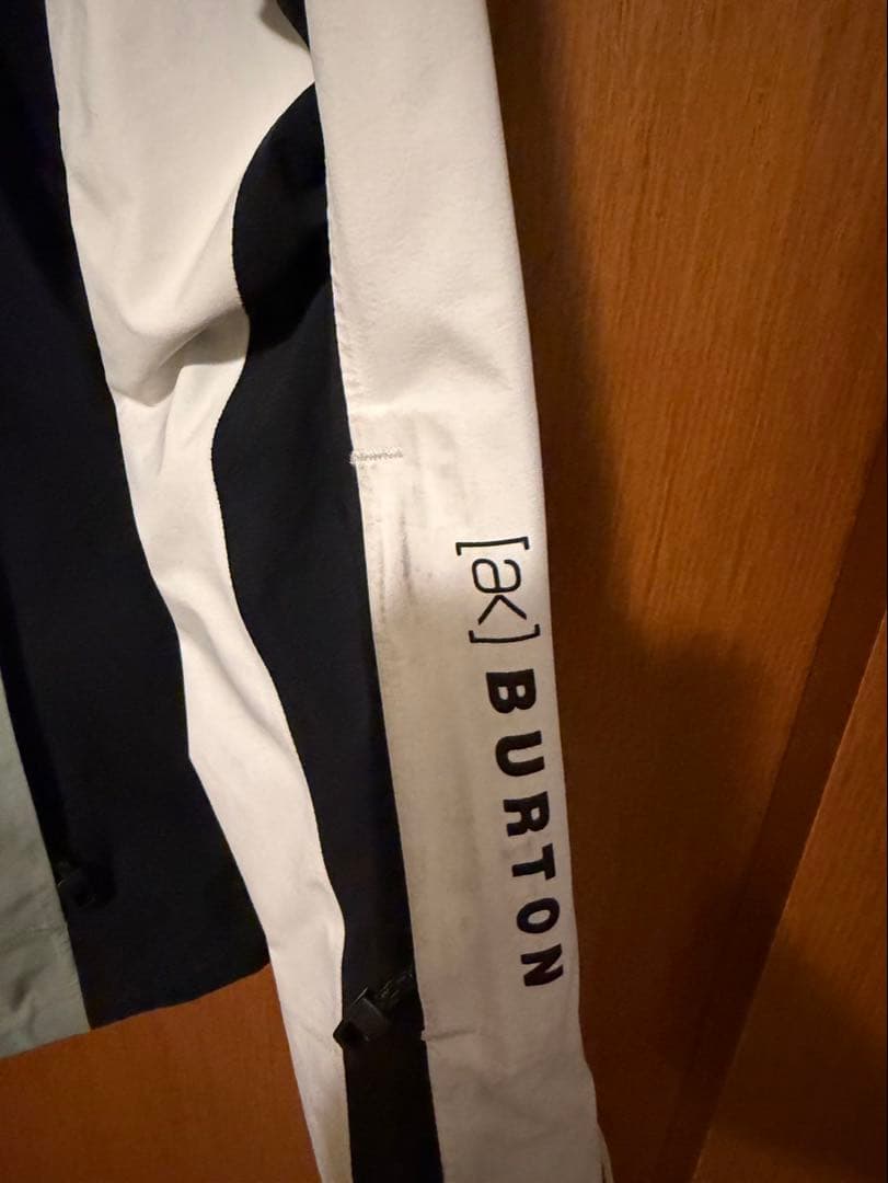 バートンAK 2L GORE-TEX Upshift Jacket