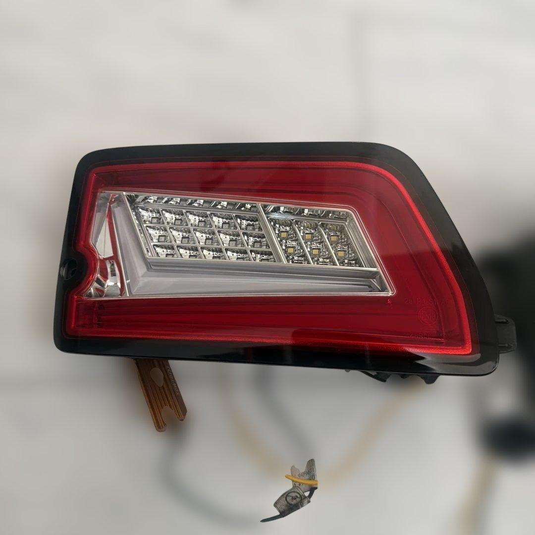 ぐ*ん様 クリスタルアイ アトレー