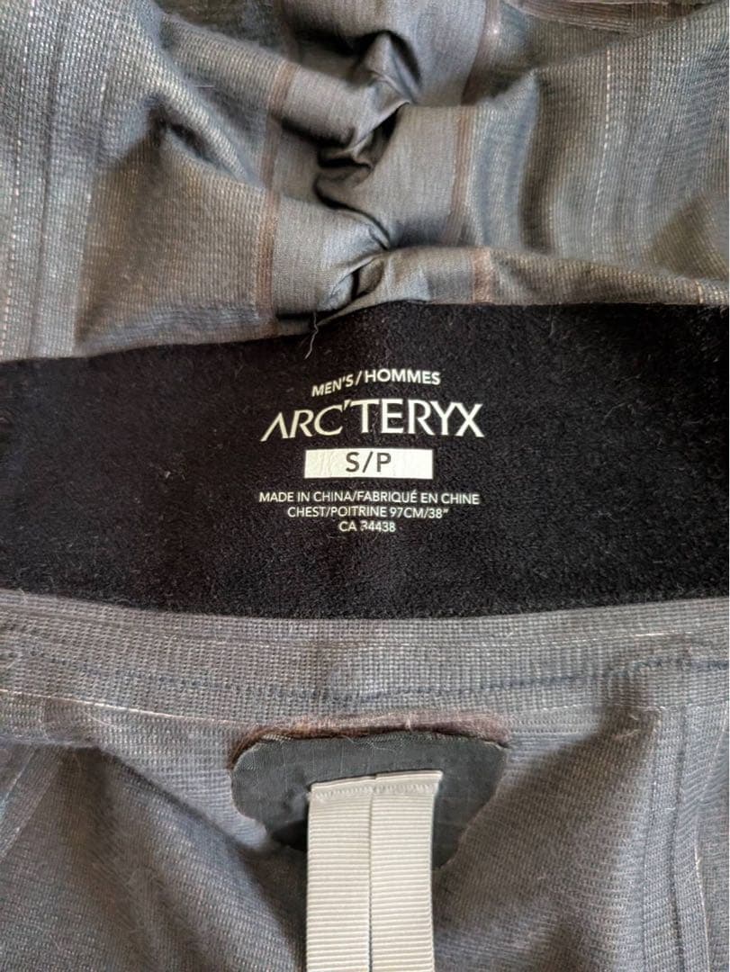 アークテリクスサイドワインダージャケットサイズs廃盤品