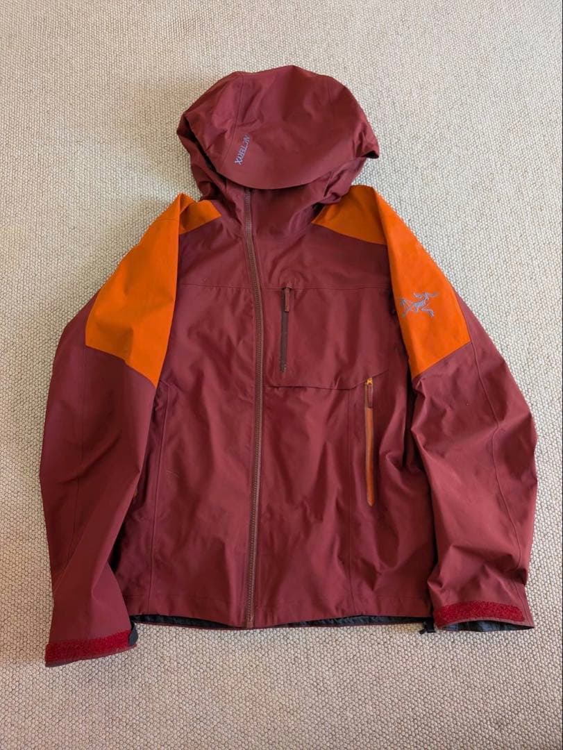 アークテリクスサイドワインダージャケットサイズs廃盤品