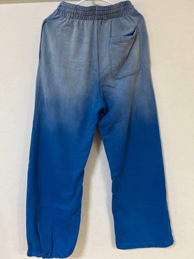 18PINK グラデーションパーカーとパンツセットアップ