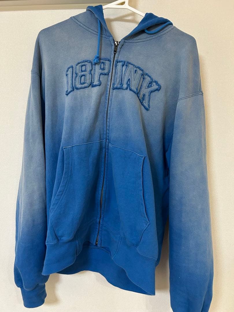 18PINK グラデーションパーカーとパンツセットアップ