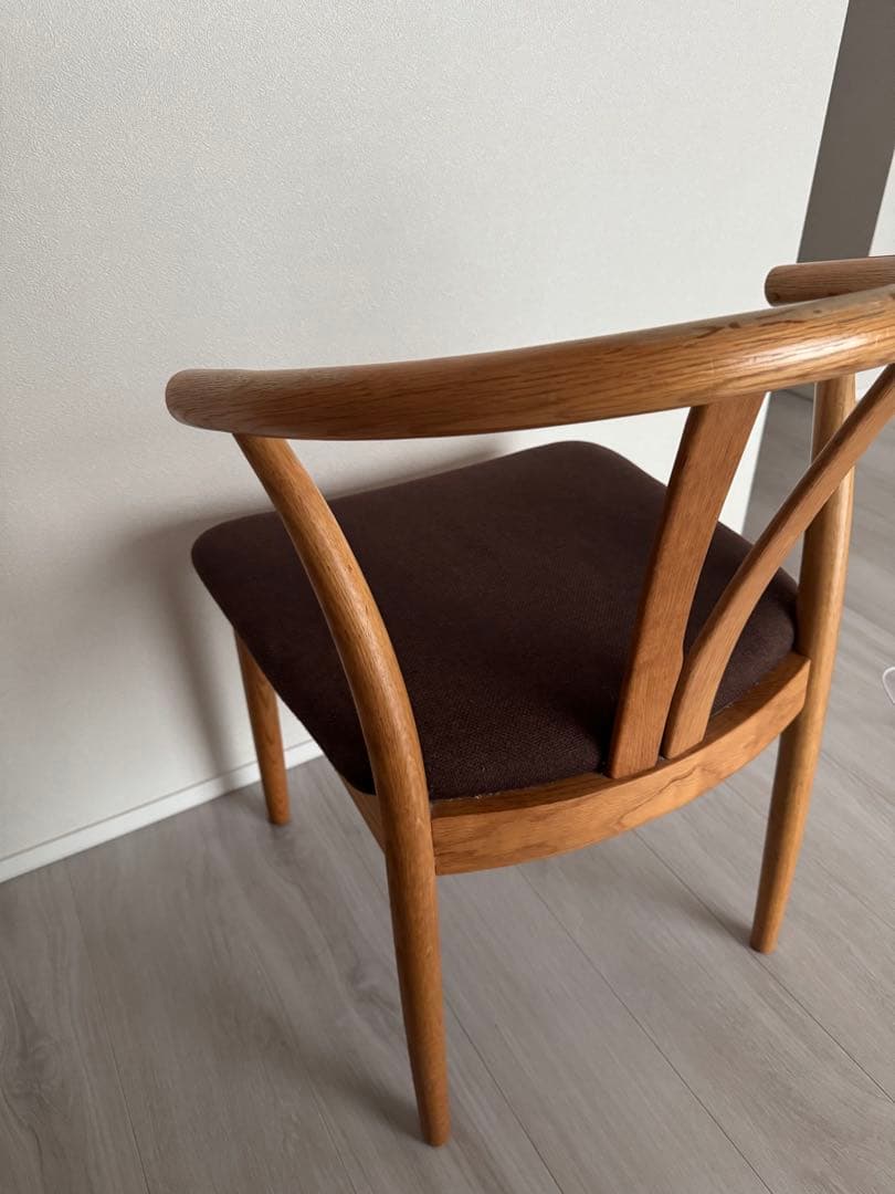 ブラウン木製ダイニングチェア③