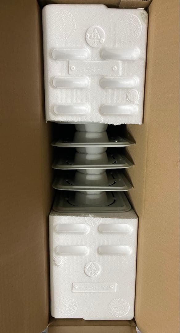 【値下げ中】【新品未使用】デロンギ オイルヒーター RHJ10F1015-DG