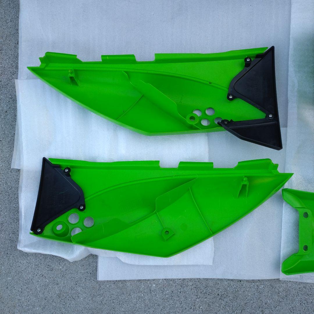 KLX125 純正外装セット ライムグリーン