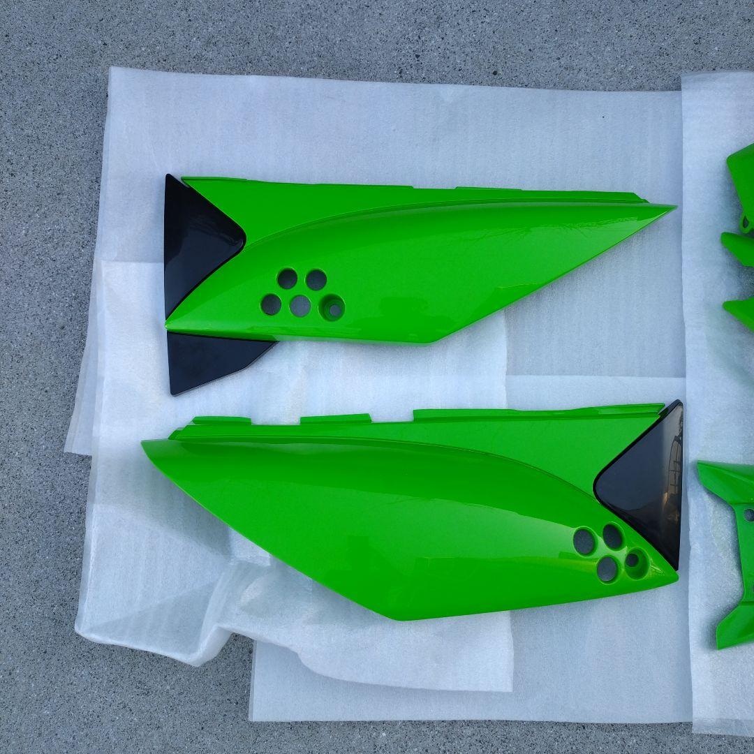 KLX125 純正外装セット ライムグリーン