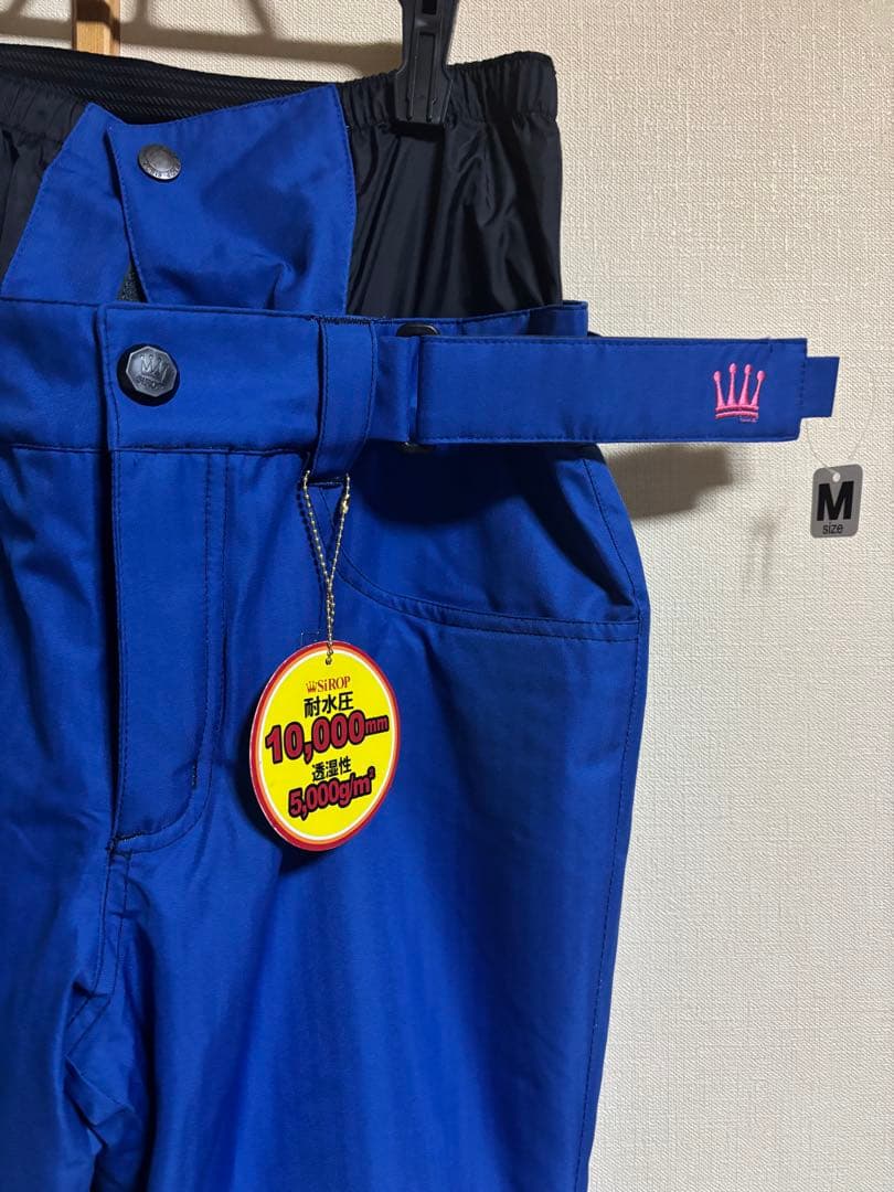 新品未使用 ウィンタースポーツ用ウェアセット（手袋・帽子付き）