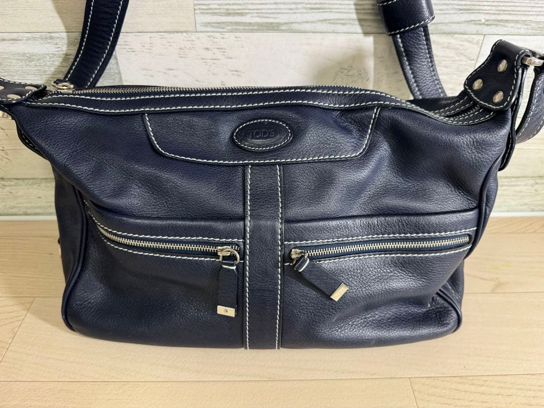 ★TOD'S ★ ネイビー レザー ショルダーバッグ