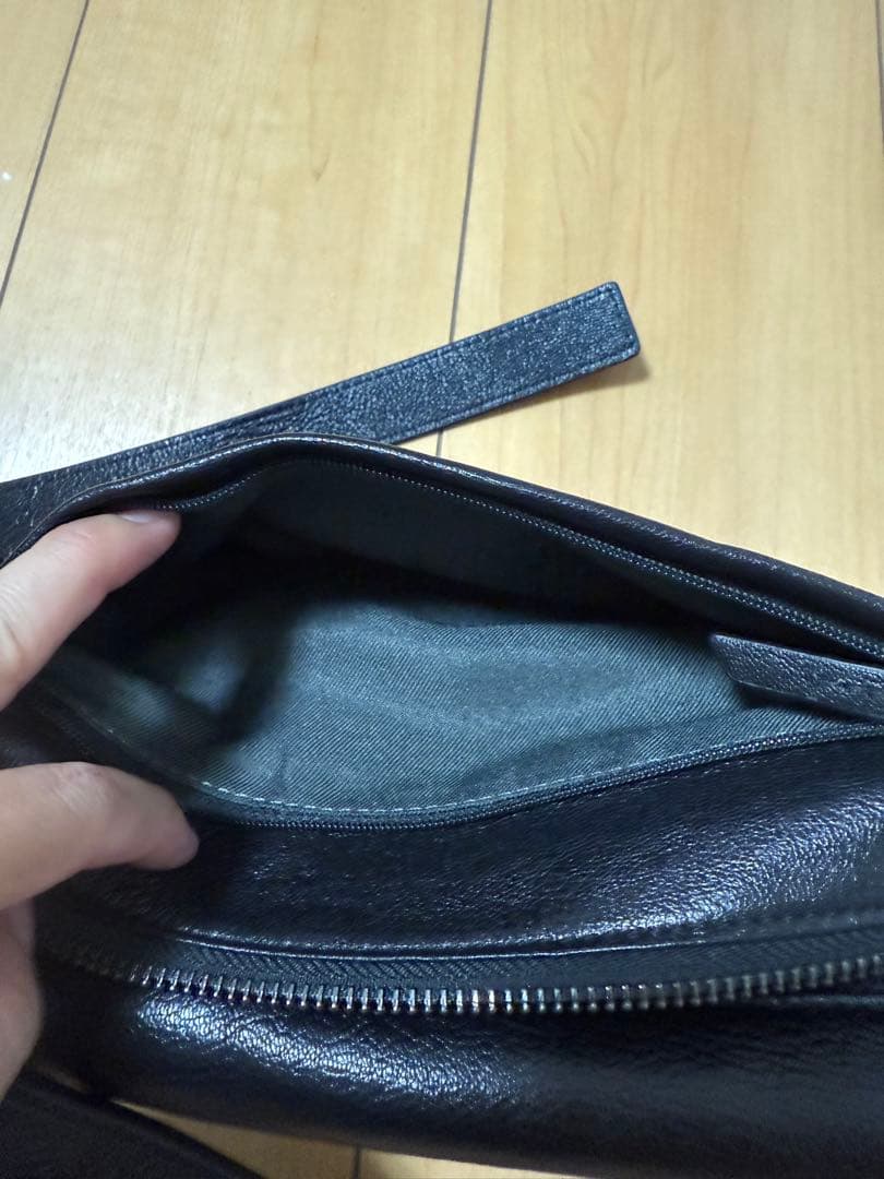 イアパピヨネ ボックスショルダーバッグ