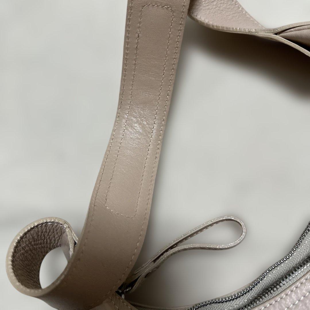 ロンシャン　ショルダーバッグ　レザー　ワンショルダー　ハーフムーン