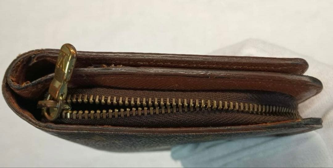 【美品】Louis Vuitton モノグラム 二つ折り財布