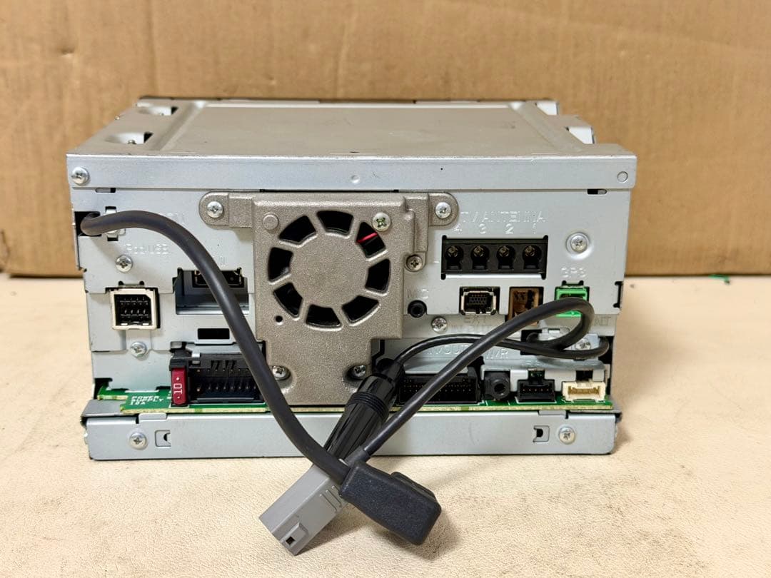 CARROZZERIA AVIC-ZH0009 カーナビ Bluetooth))