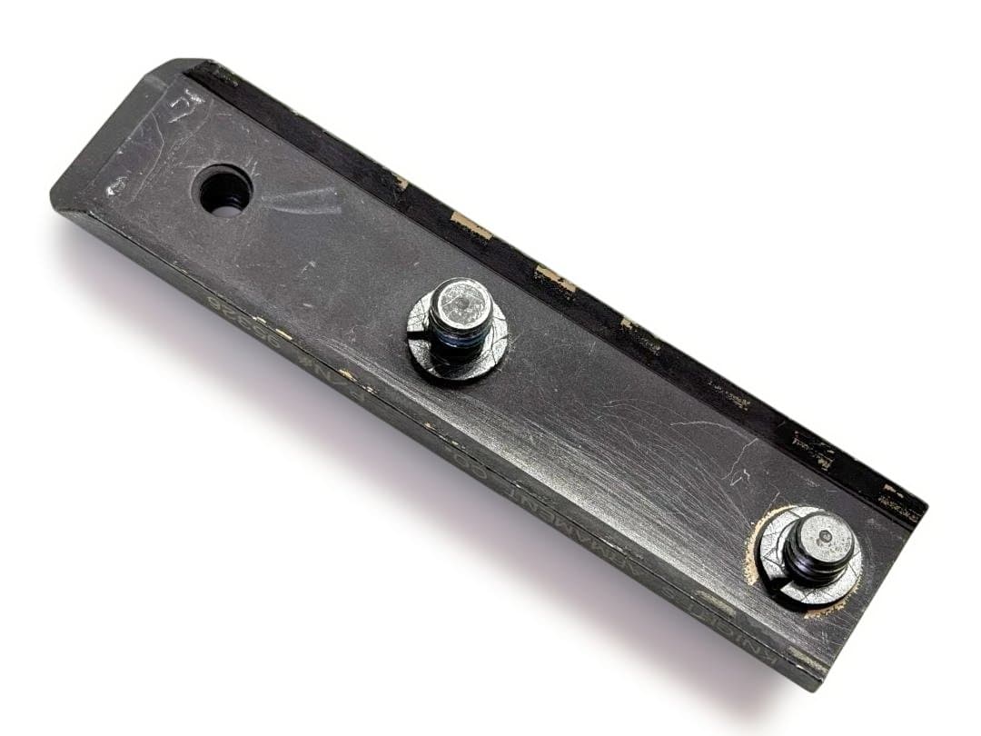 Knight's Armament AN/PEQ-2マウント 中古品