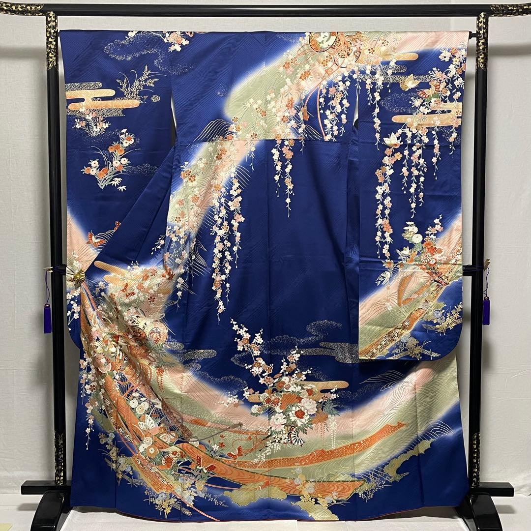 D774 振袖　枝垂れ桜　鼓み　金駒刺繍　正絹　着物　袷　極美品