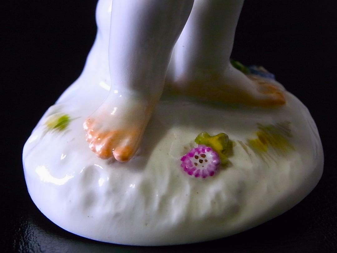 【 E860 】 真作保証品　マイセン　20世紀初頭作品　磁器人形　四季の寓意像