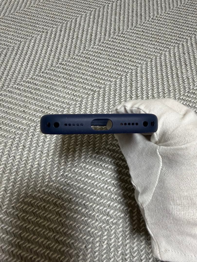 iPhone17Pro 純正シリコンケース・テックウーブンケース