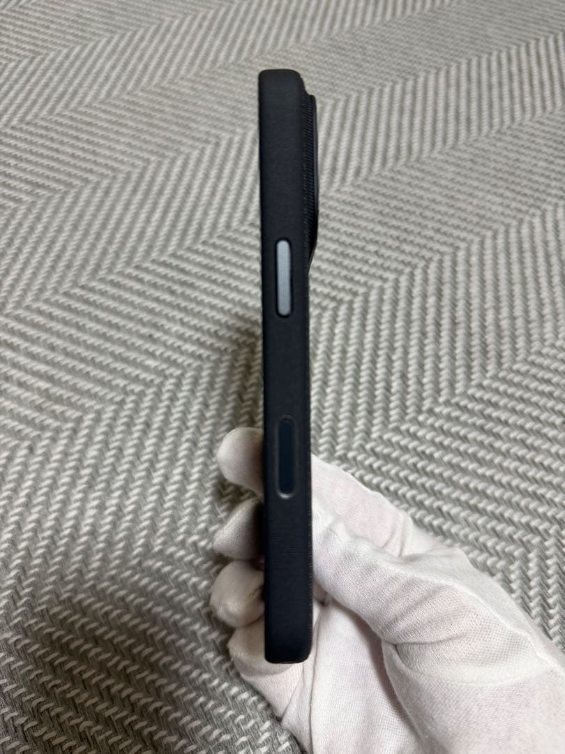 iPhone17Pro 純正シリコンケース・テックウーブンケース