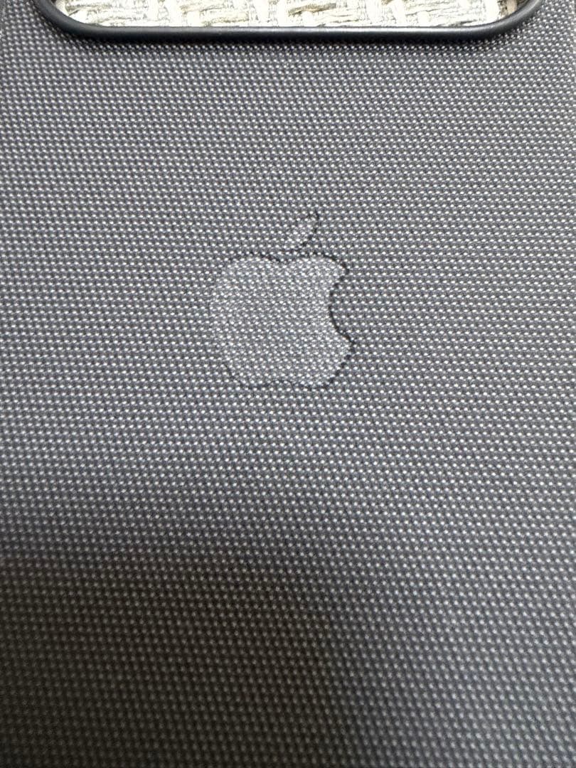 iPhone17Pro 純正シリコンケース・テックウーブンケース