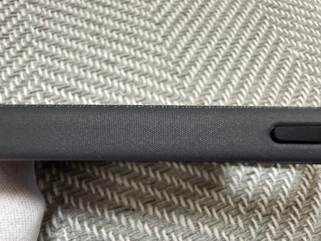 iPhone17Pro 純正シリコンケース・テックウーブンケース