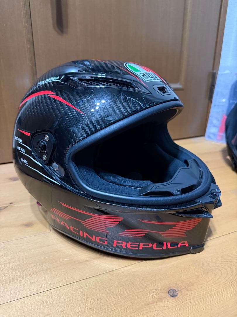 AGV pista gp rr xlサイズ