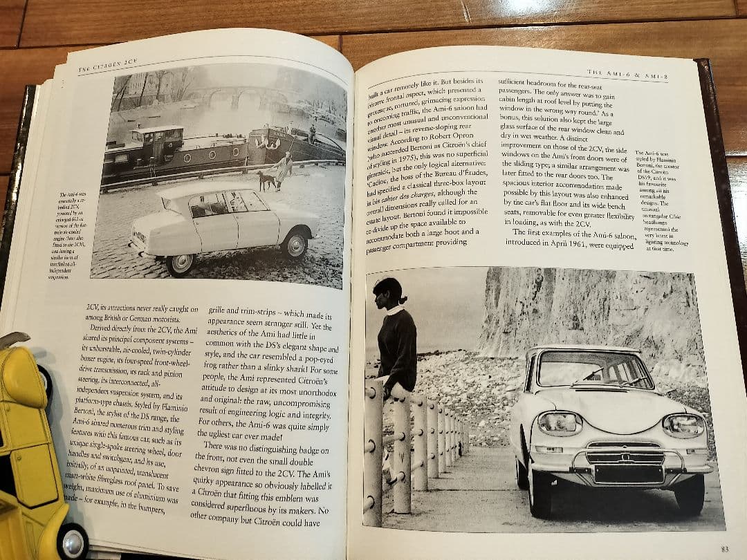 洋書 Sixty Years of the Citroen 2CV 1937-1997