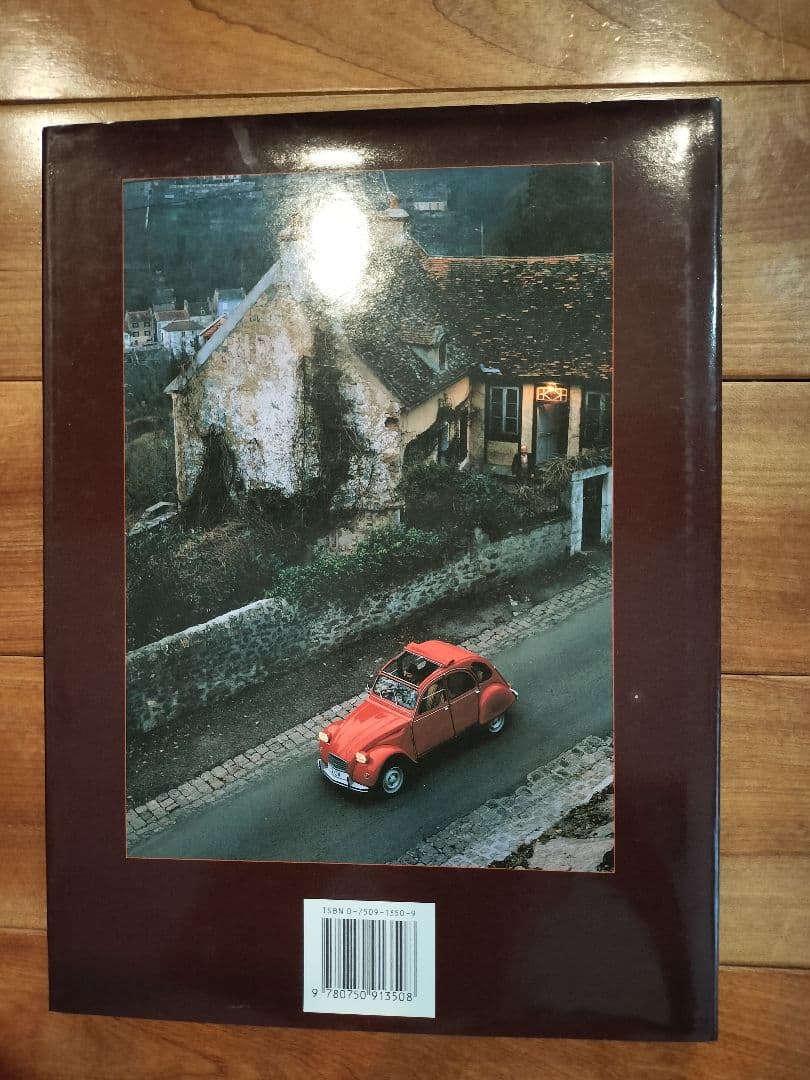 洋書 Sixty Years of the Citroen 2CV 1937-1997