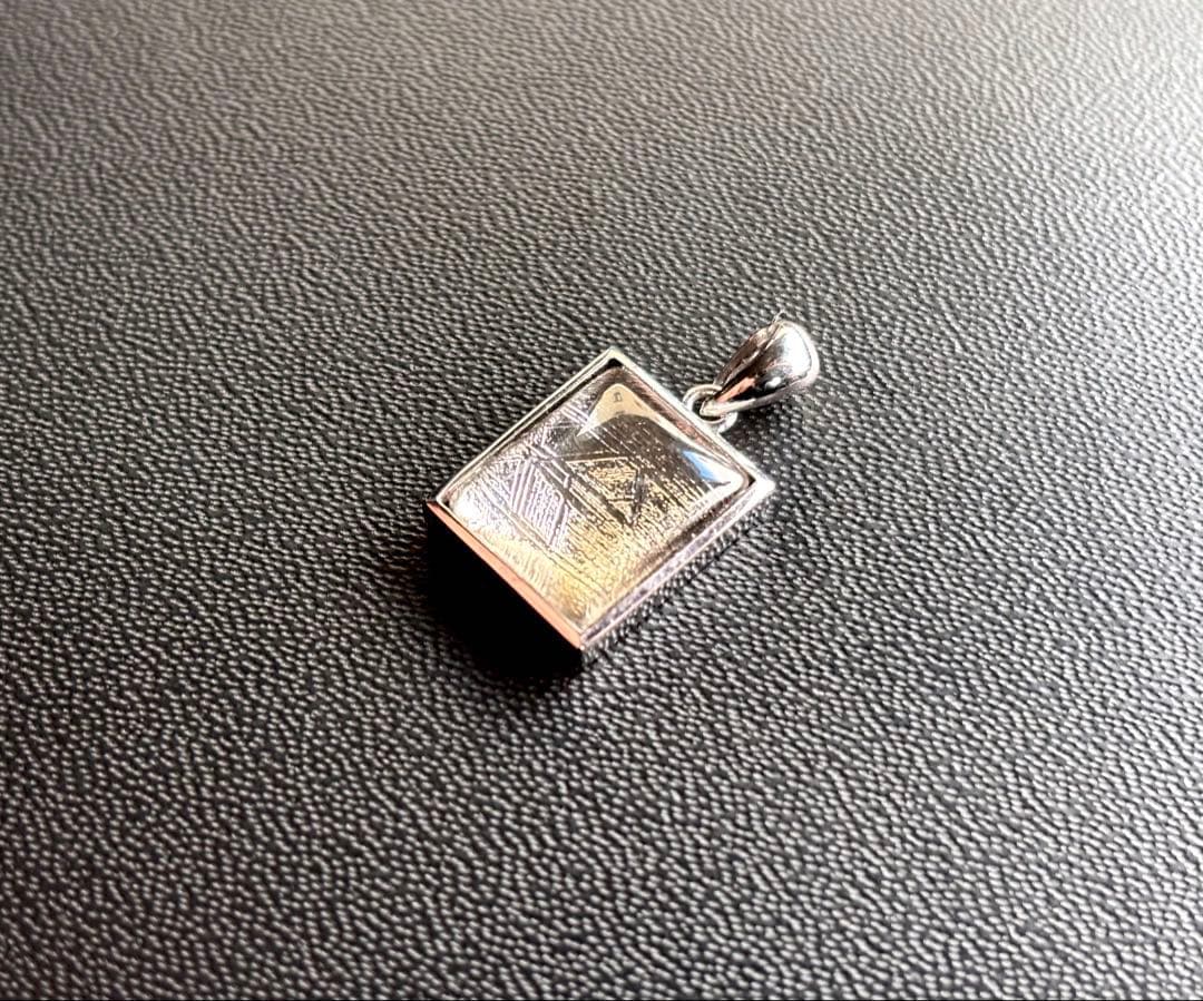 Qualia様用　宇宙の彼方から舞い降りし奇跡の隕石　プレミアムシルバーギベオン