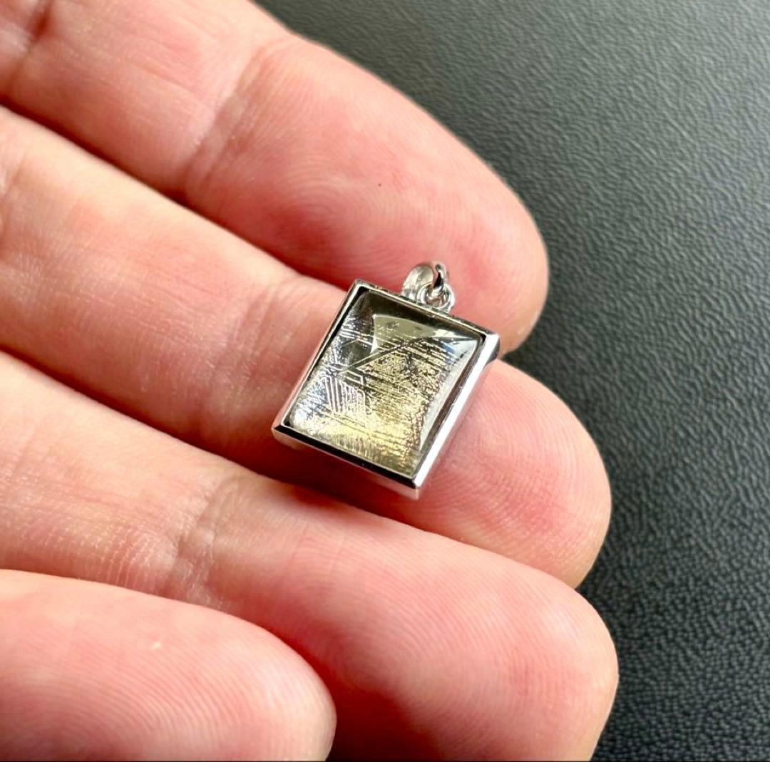 Qualia様用　宇宙の彼方から舞い降りし奇跡の隕石　プレミアムシルバーギベオン