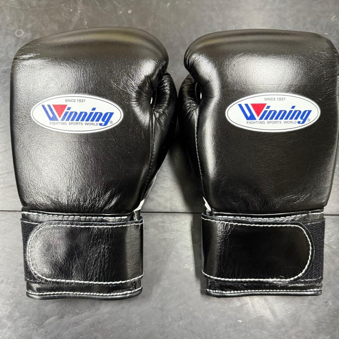 ウイニング　ボクシング　グローブ 8 oz 黒