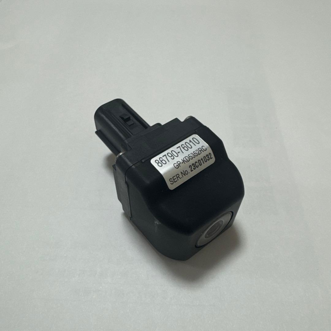 バックカメラ ct200h前期純正　86709-76010 4ピンコネクタ