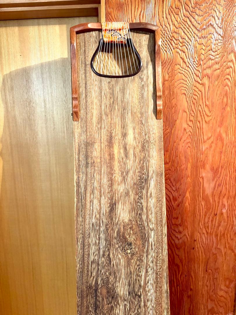 琴 13弦 すだれ彫り 並甲 全長185cm
