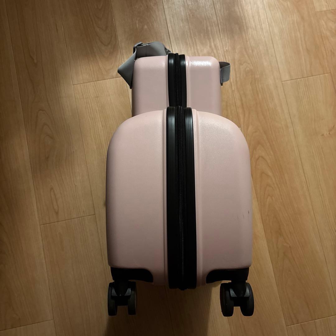 キッズトラベル　子供が乗れる　キャリーケース　ピンク