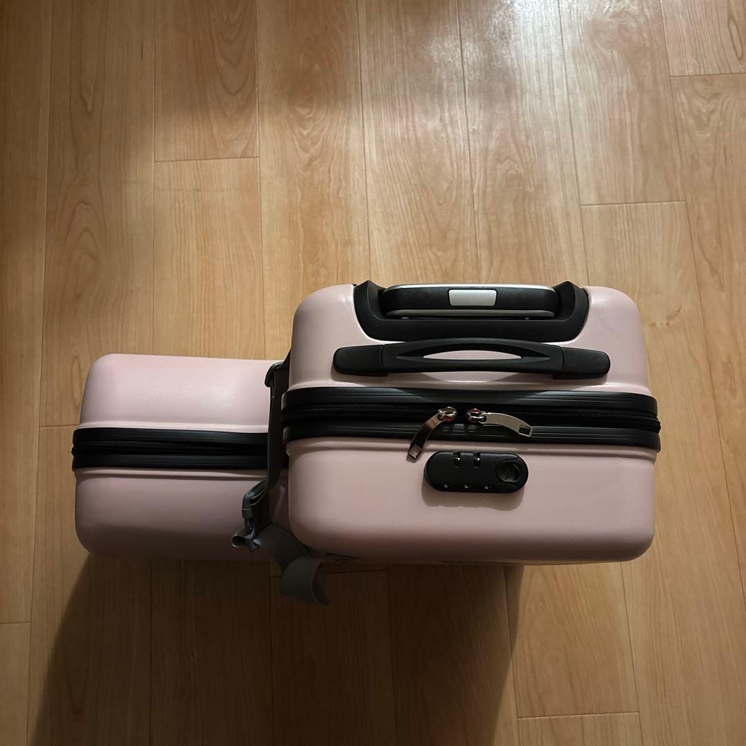 キッズトラベル　子供が乗れる　キャリーケース　ピンク