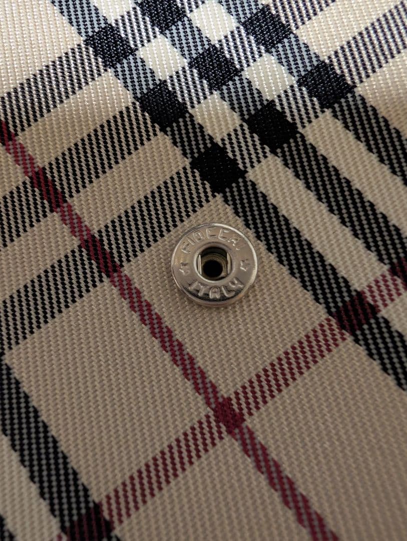 Burberry チェック柄 二つ折り財布