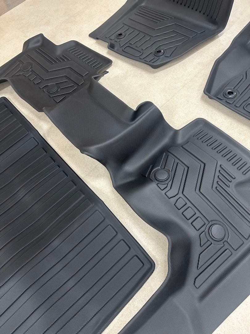 メルリ　【美品】ランクル250 5人乗対応 フロアマット＆ラゲッジマット