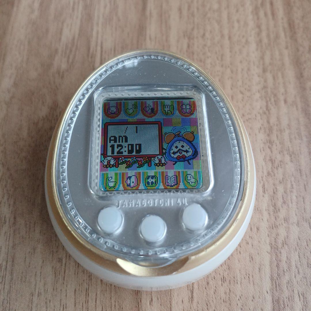 バンダイ BANDAI たまごっち4U 白　ホワイト