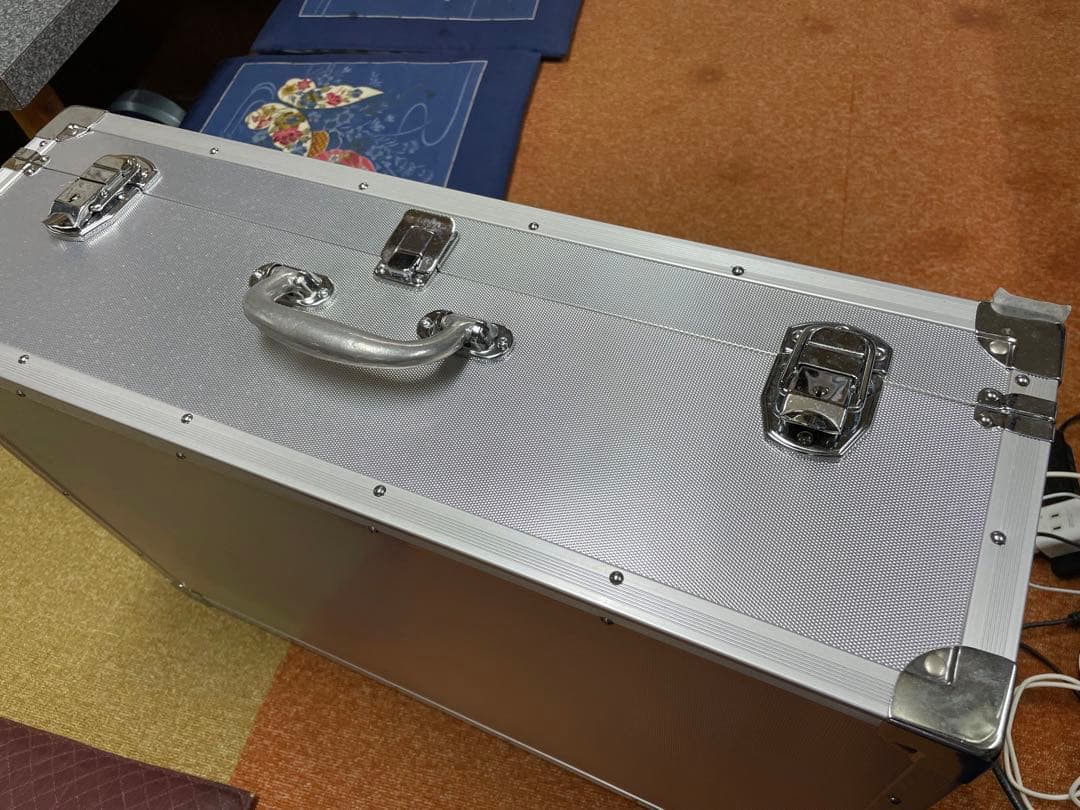 アルミアタッシュケース　中古品