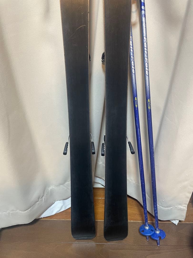 子供用　スキー板118㎝ ブーツ 22センチ ストック3点セット