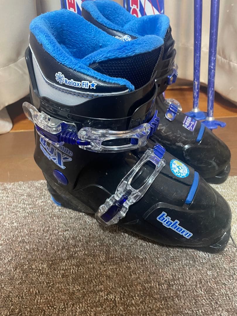 子供用　スキー板118㎝ ブーツ 22センチ ストック3点セット