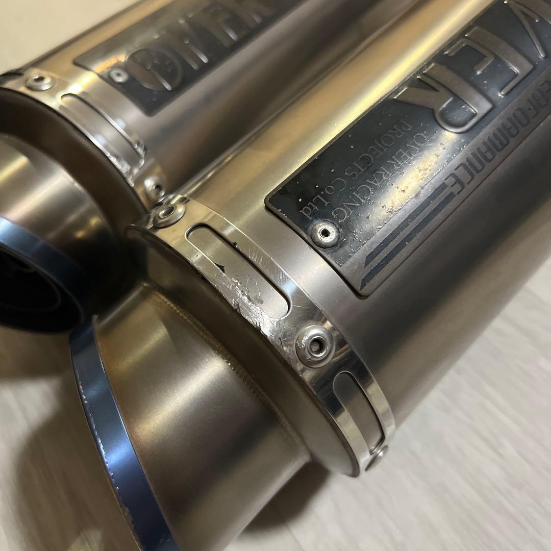 トライアンフ　ストリートトリプル　マフラー